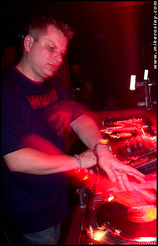Dscn0972_web.jpg