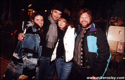 122002_02.jpg