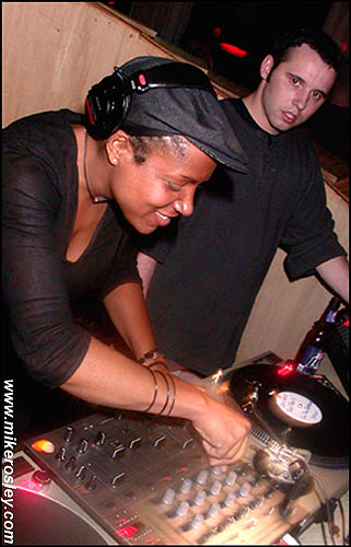 DSCN4733_web.jpg