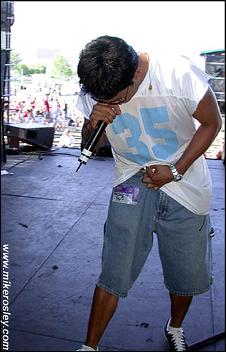 sumerfest2003_032w.jpg