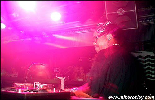 DSCN8037_web.jpg