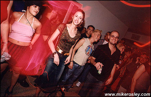 wmc2002_911_09a.jpg